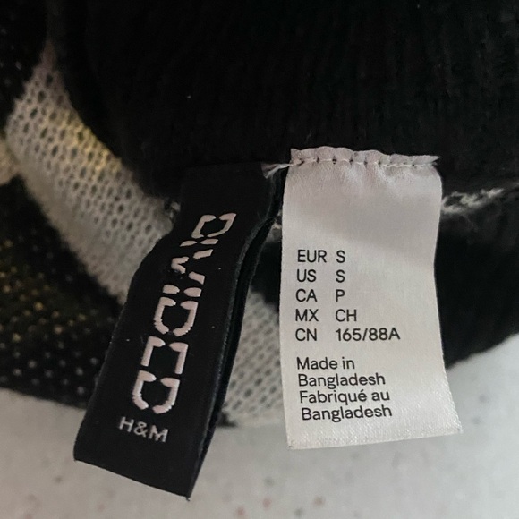 Divided H&M Small Checker Sweater - Picture 7 of 8